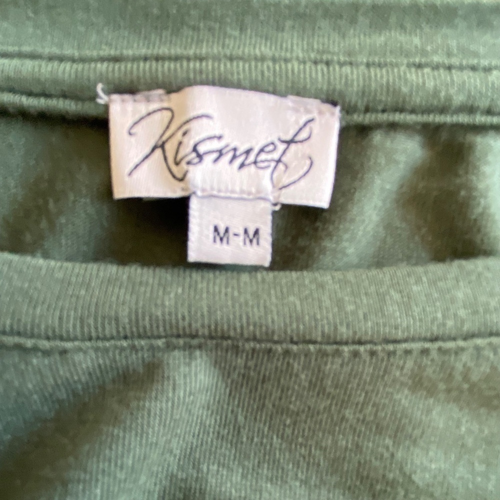 Drop sleeve green Kismet pullover top with elastic cuffs and waist size medium - Picture 6 of 8